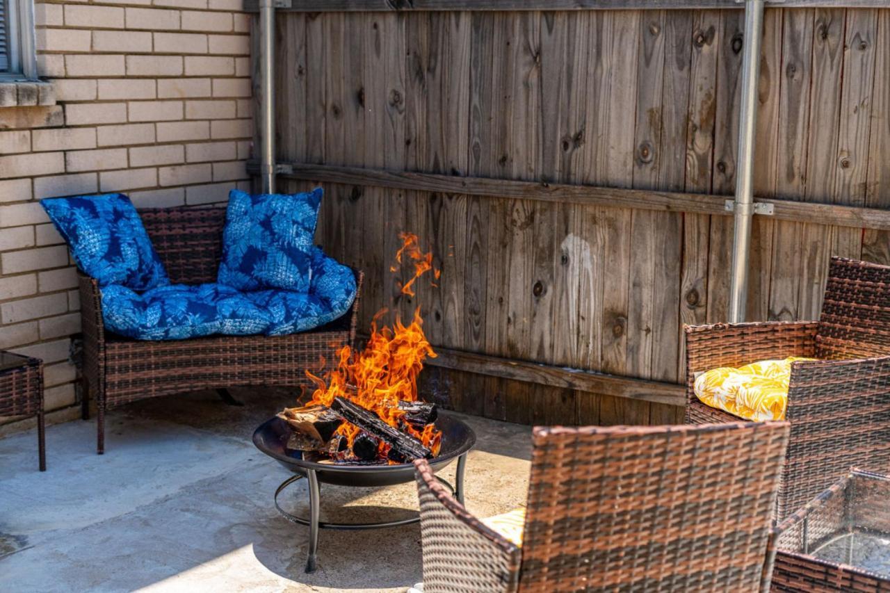 Vila Lake Access Retreat W Fire Pit, Grill, Pool View Grand Prairie Exteriér fotografie